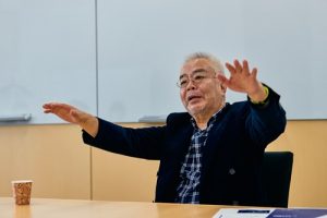 企業の人材育成の潮流をインタビューする楠田祐氏(HRエグゼクティブコンソーシアム代表)