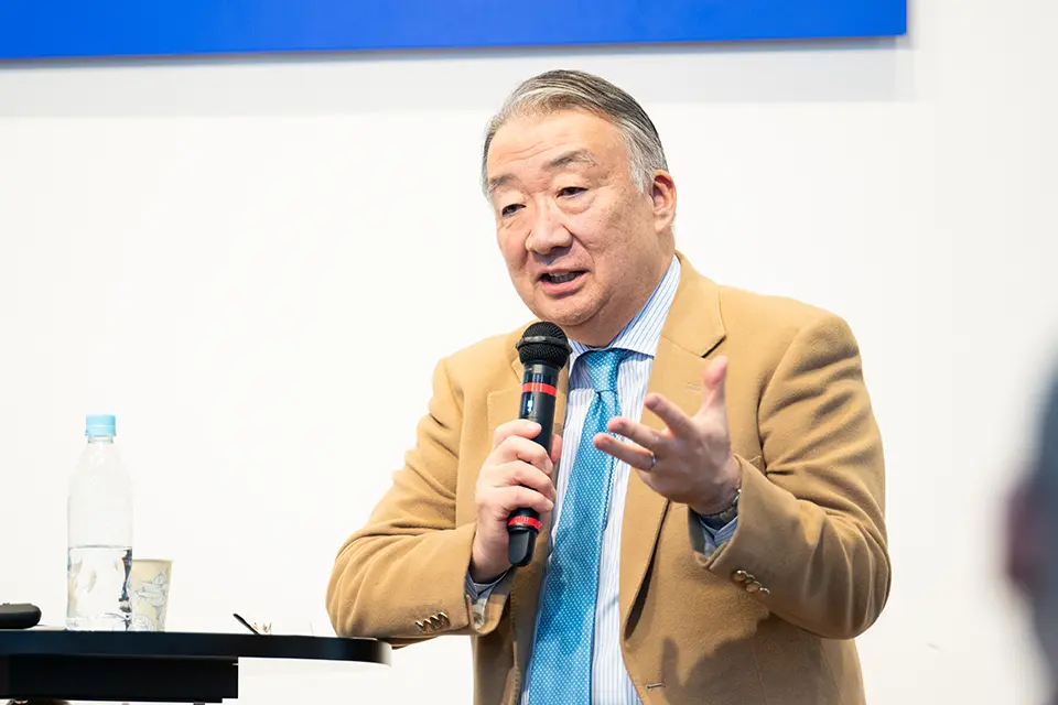 平手晴彦氏の写真