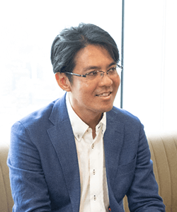 内田　圭亮