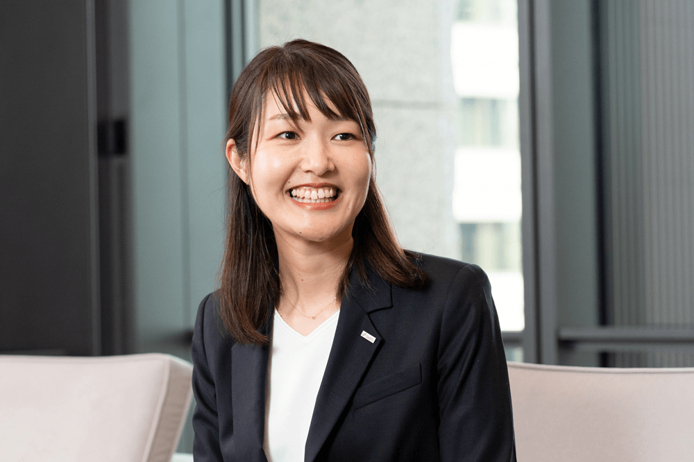 人事部研修所 所長代理　相原 由佳子様