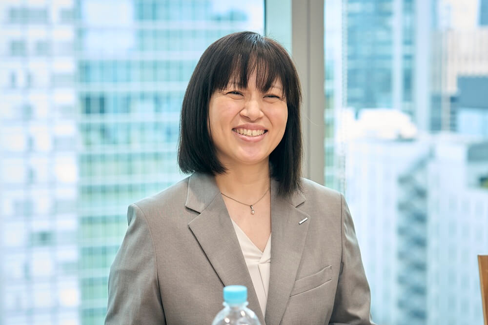 グループ人事総務業務部 二木 奈緒様