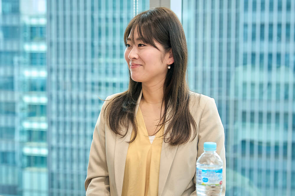 サントリーフラワーズ株式会社 海外事業本部　谷 幸菜様