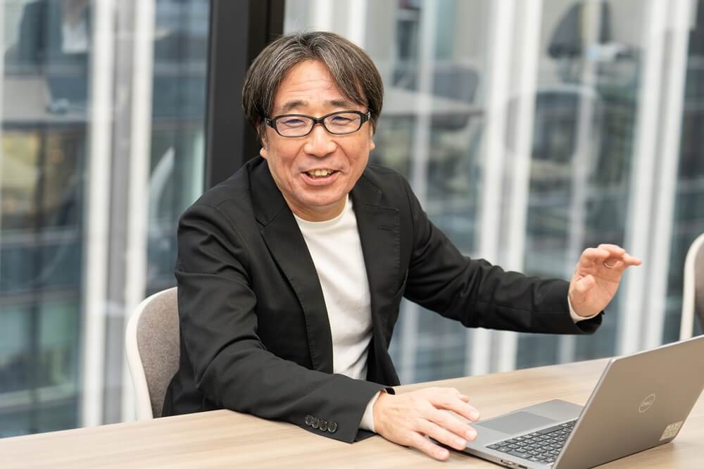 取締役執行役員　管理本部長　堀 浩之様