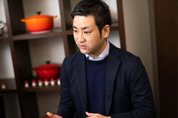 マーケティング部門で、製品企画や採算計画の立案を実行